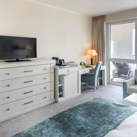 ホテル Strandhotel Duenenmeer - Adults Only 5*